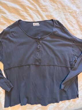 URBA OUTFITTERS Women's Gray Long Sleeve Button Henley Top Sz S